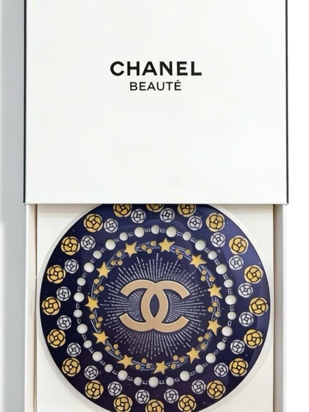New CHANEL Beauté Decorative Hanging Ornament with Box